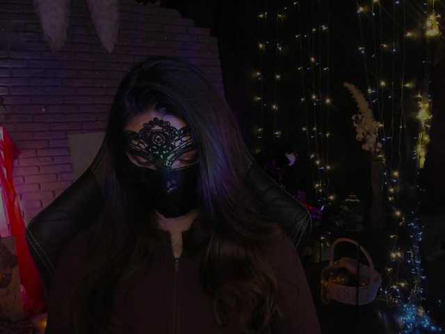 Li-Drago's BongaCams show and profile