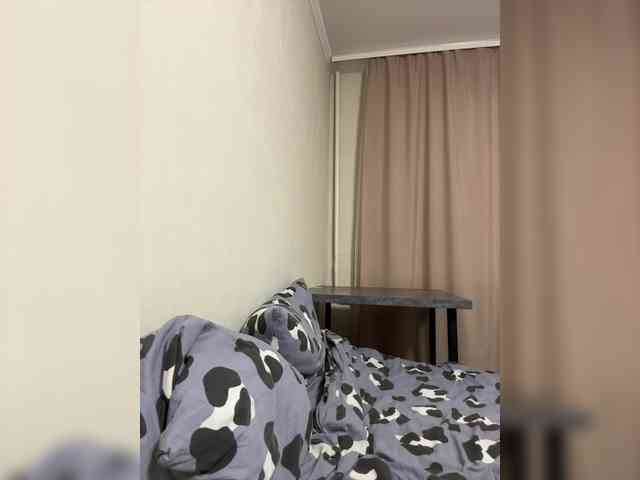 Essie-Kathrynne2114 webcam