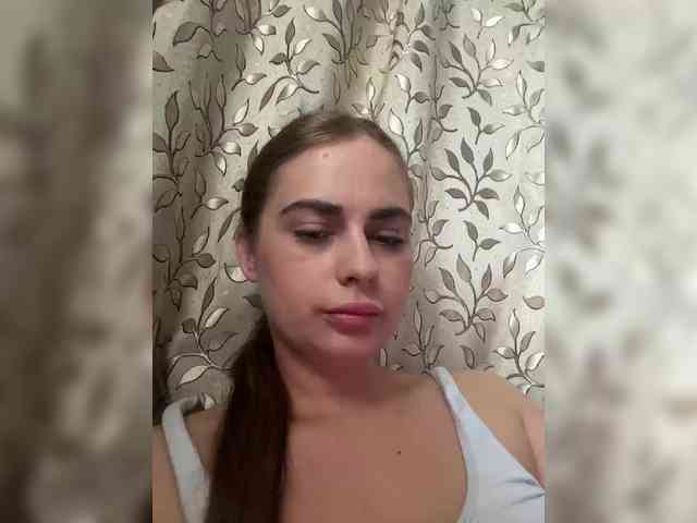Essie-Kathrynne2114 webcam
