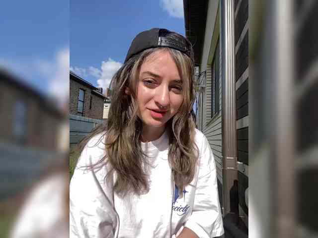 AnoraMelody webcam