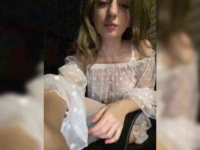 nude chat room AnoraMelody