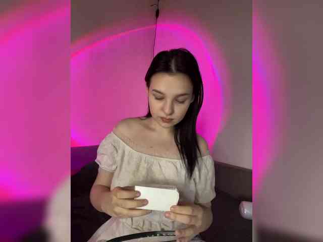jennysheres Live Webcam on BongaCams