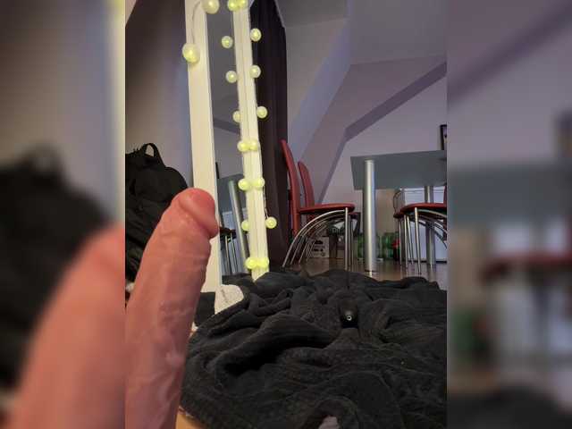 -little--minxxx-'s BongaCams show and profile