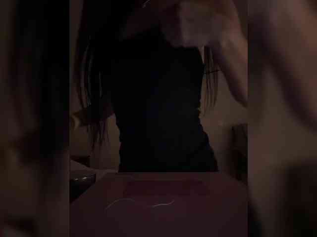 -little--minxxx- webcam