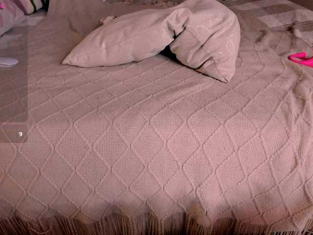 reyniri's BongaCams show and profile