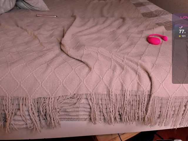 reyniri's BongaCams show and profile