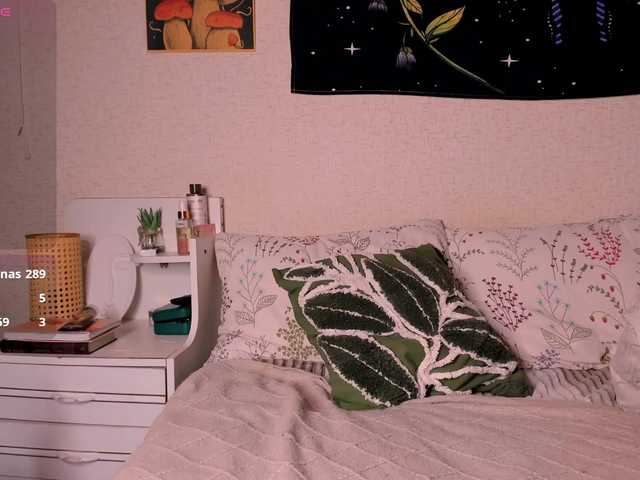 reyniri's BongaCams show and profile