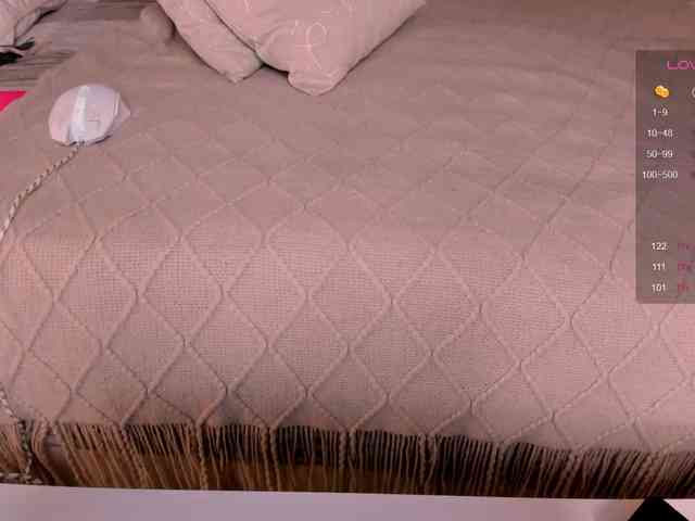 esrdytfugyiuho webcam