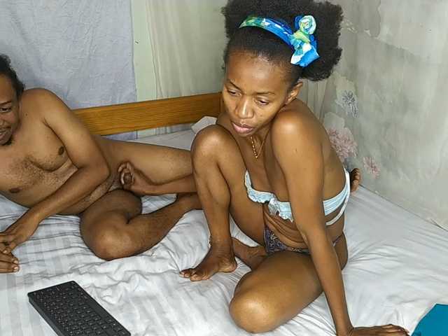 AmelieAndJames0919's BongaCams show and profile