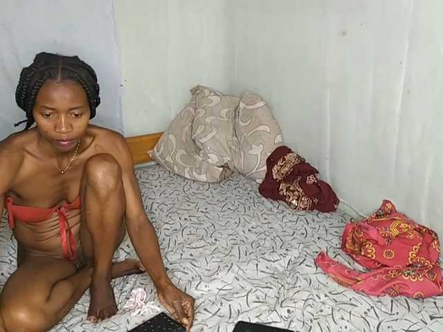 AmelieAndJames0919's BongaCams show and profile