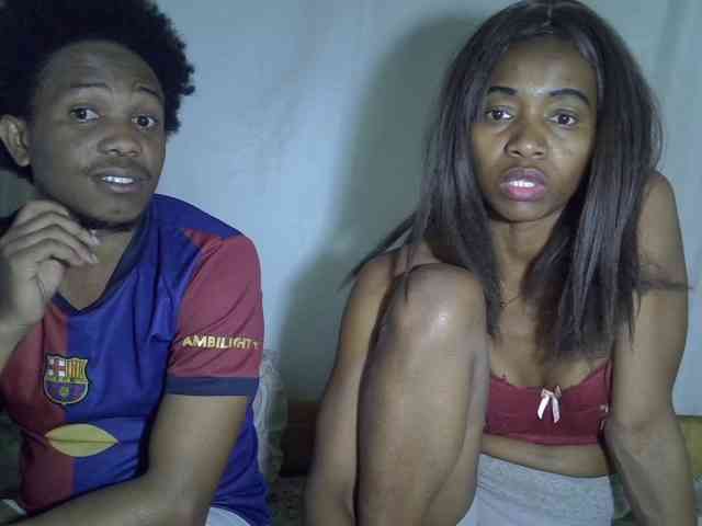 AmelieAndJames0919 webcam