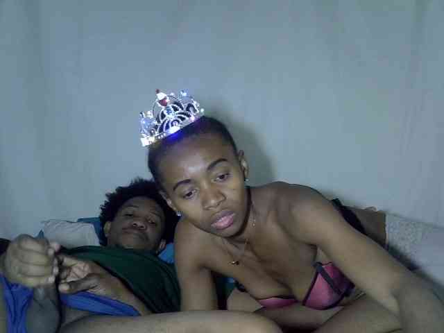 AmelieAndJames0919 webcam