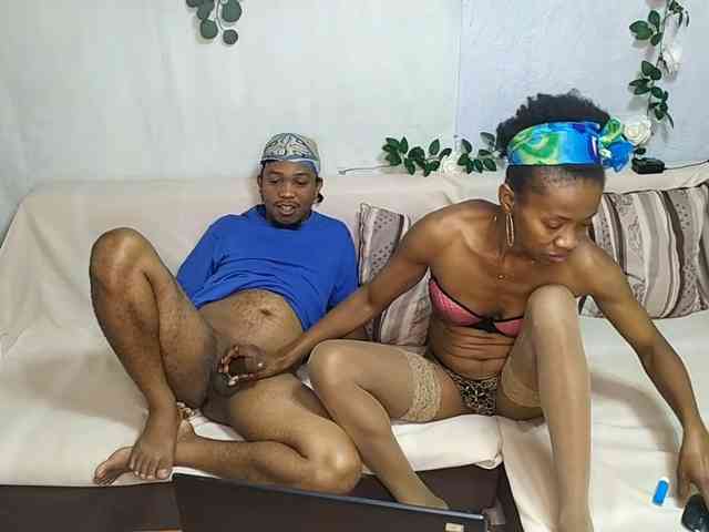 AmelieAndJames0919 webcam