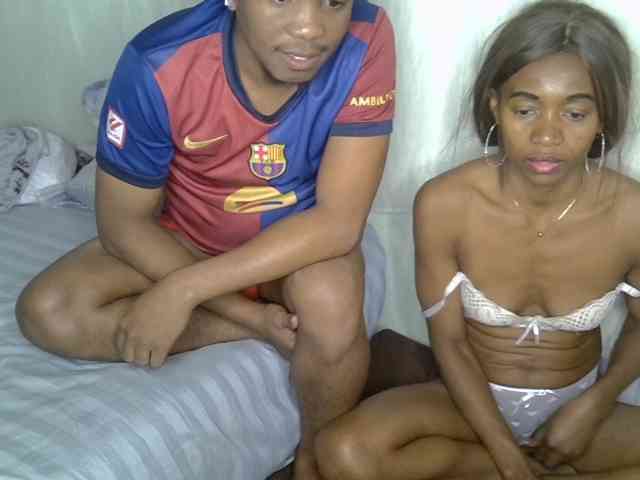 AmelieAndJames0919 webcam