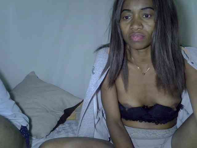 AmelieAndJames0919 webcam