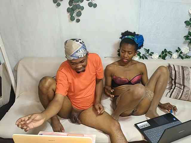 AmelieAndJames0919 webcam