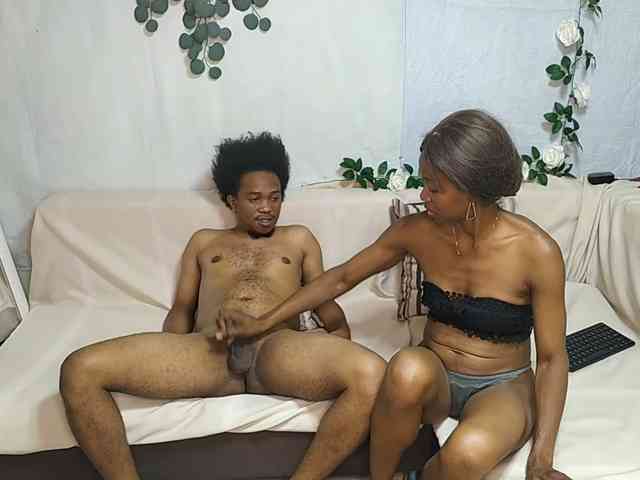 AmelieAndJames0919 webcam