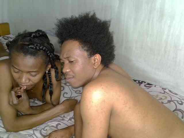 AmelieAndJames0919 webcam