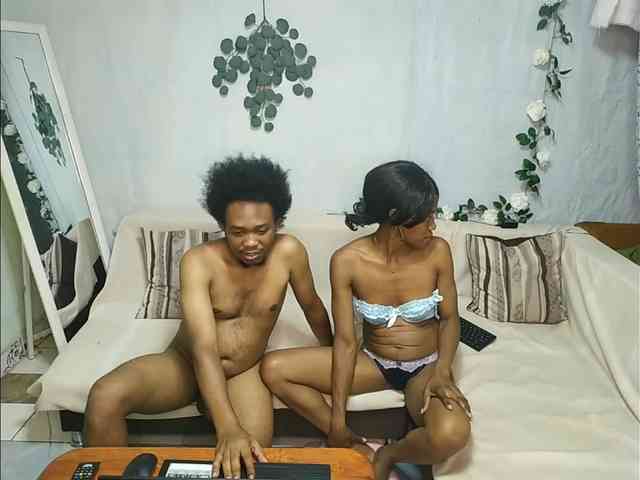 AmelieAndJames0919 webcam