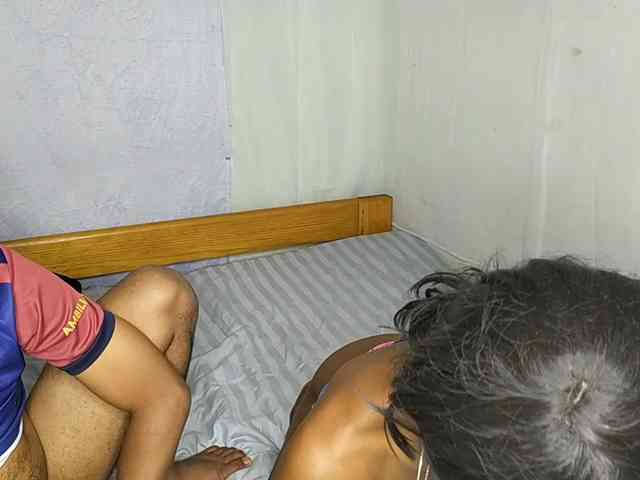 AmelieAndJames0919 webcam