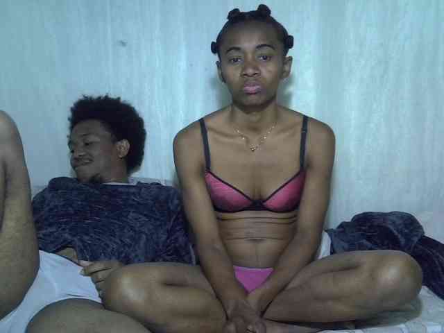 AmelieAndJames0919 webcam