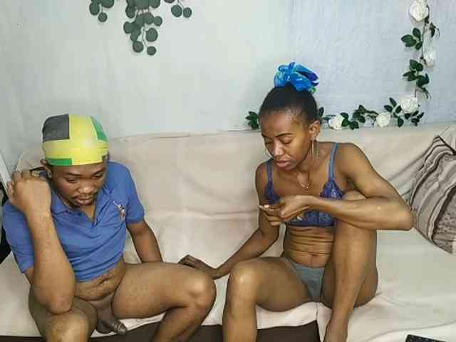 AmelieAndJames0919 webcam