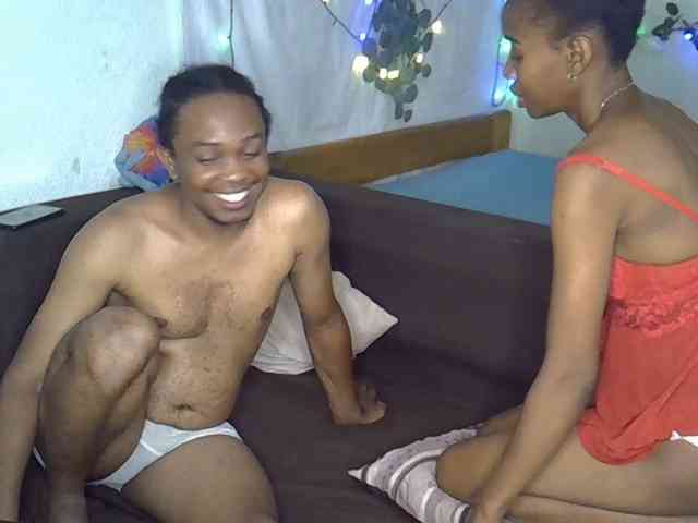 AmelieAndJames0919 webcam