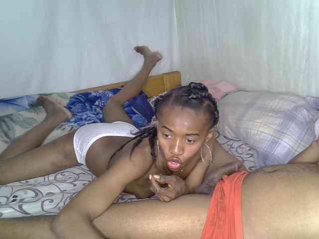 AmelieAndJames0919 webcam