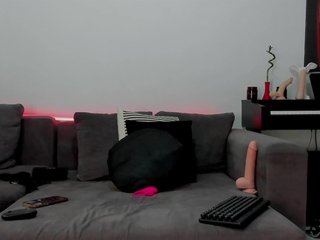 EllaRayy Porn Show