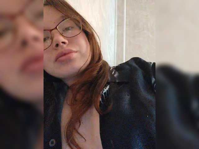 Avocadic22's BongaCams show and profile