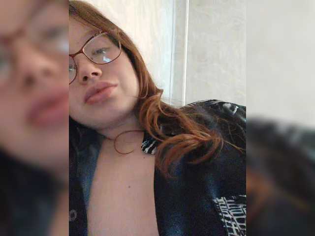 Avocadic22's BongaCams show and profile