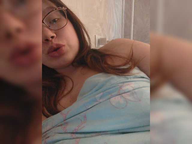 Avocadic22's BongaCams show and profile