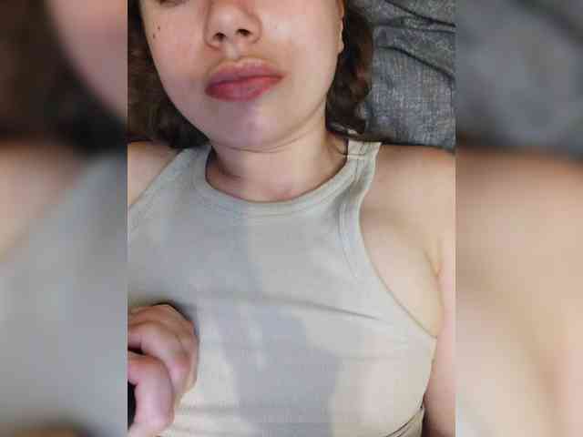 Avocadic22 webcam