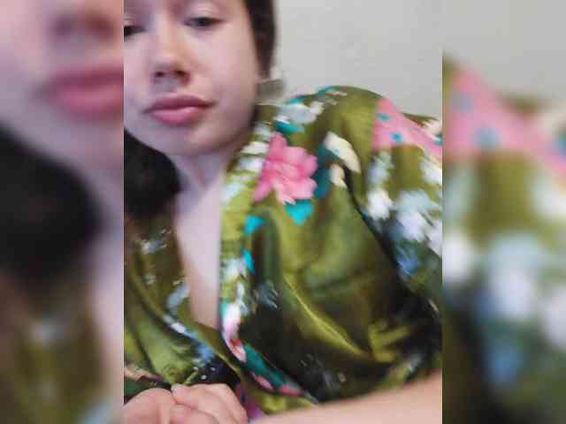 Avocadic22 webcam
