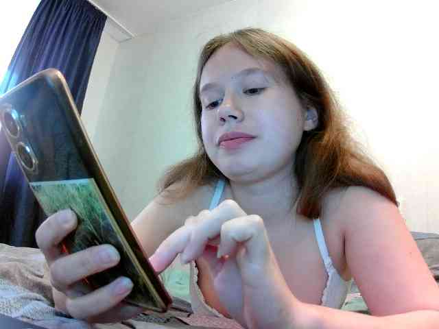 Avocadic22 webcam