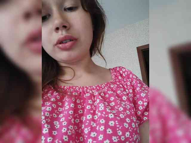 Avocadic22 webcam