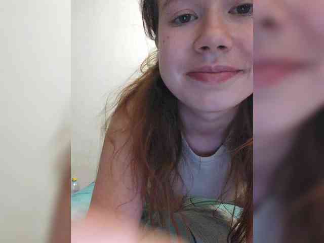 Avocadic22 webcam
