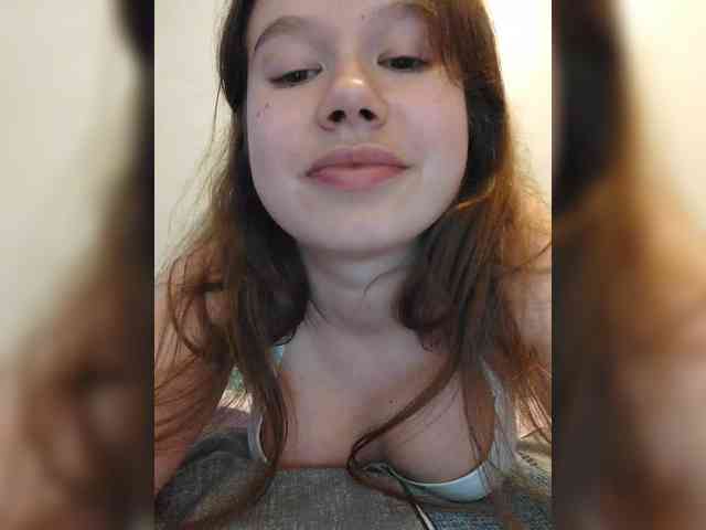 Avocadic22 webcam
