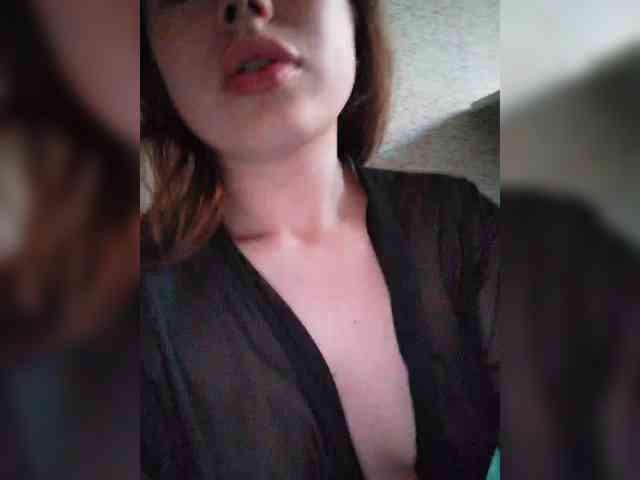 Avocadic22 webcam