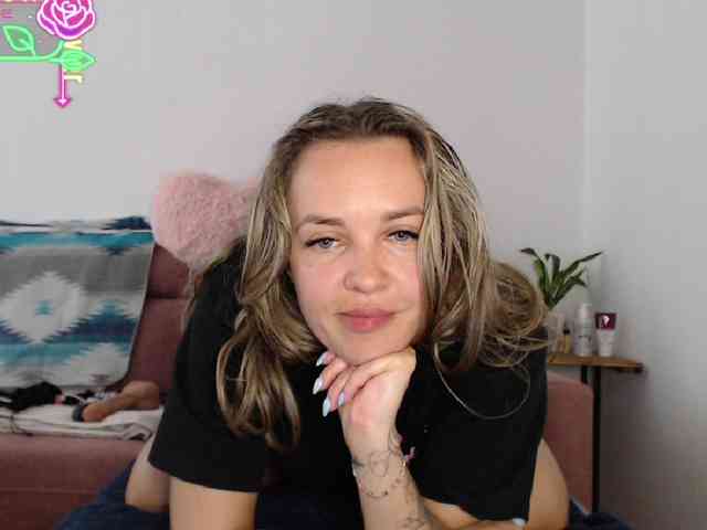 Sonyaxbelle webcam