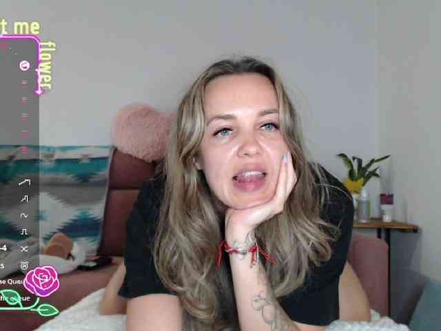 Sonyaxbelle webcam