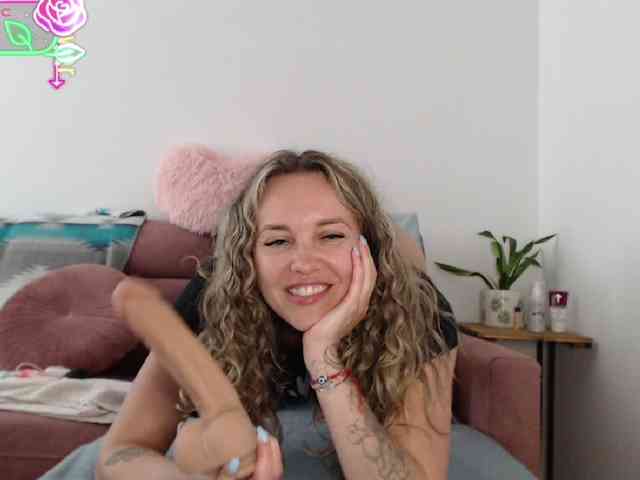 Sonyaxbelle webcam