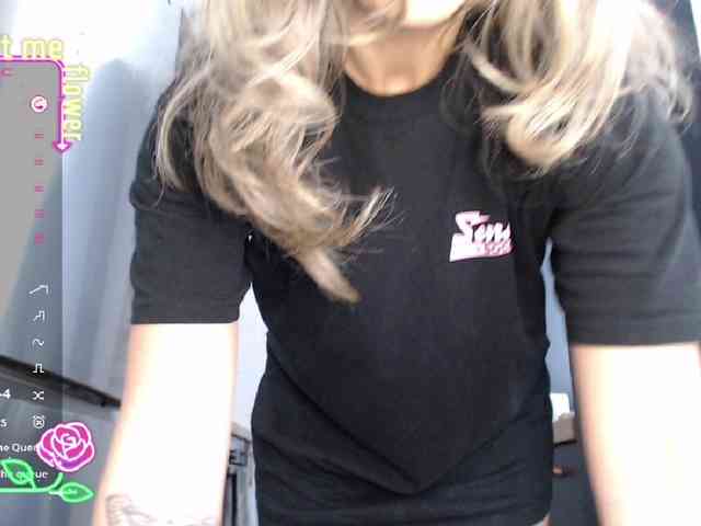 Sonyaxbelle webcam