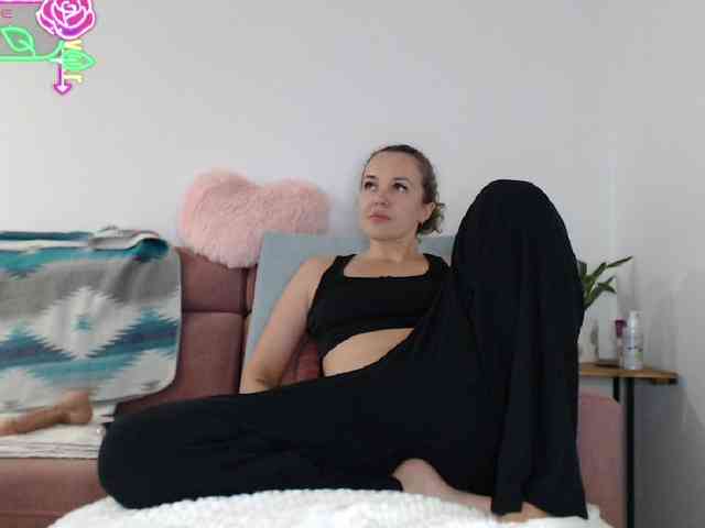 Sonyaxbelle webcam