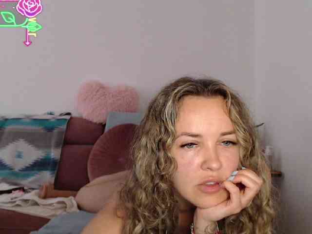 Sonyaxbelle webcam