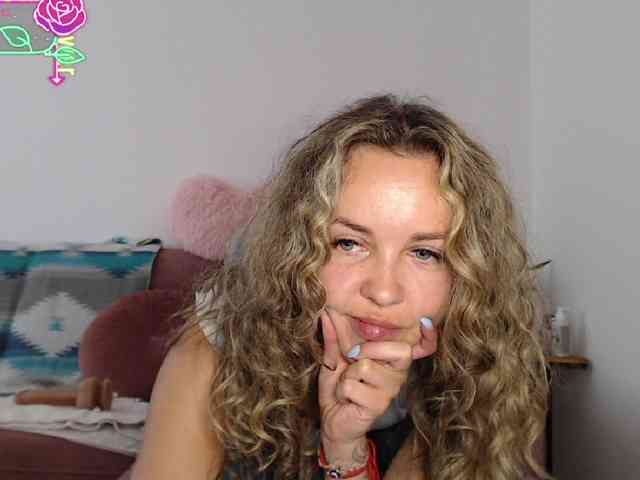 Sonyaxbelle webcam