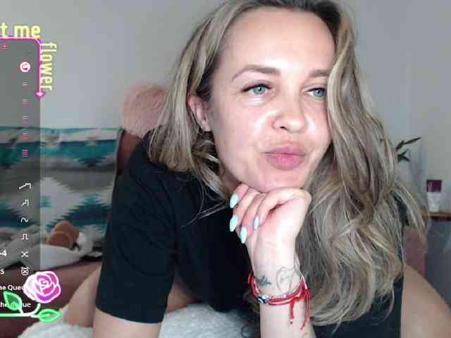 Sonyaxbelle webcam
