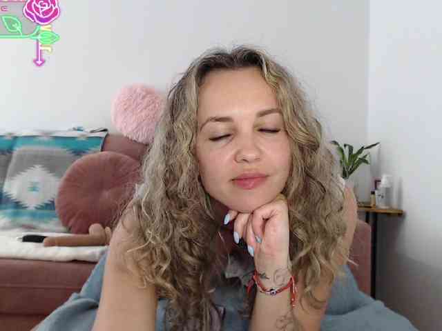 Sonyaxbelle webcam