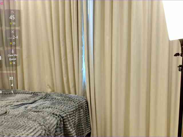 EmilyBlossoms webcam