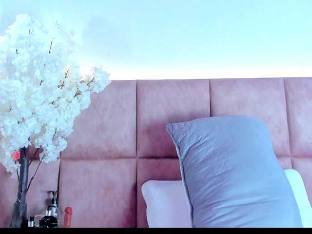 KarolBlanco's BongaCams show and profile